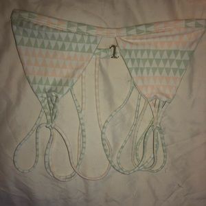 Tori praver Bikini top